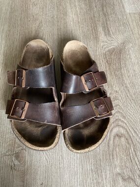 Birkenstock Arizona sandals brown oiled leather women’s size 8